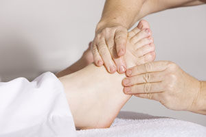 Massage pour limiter le dessèchement des pieds